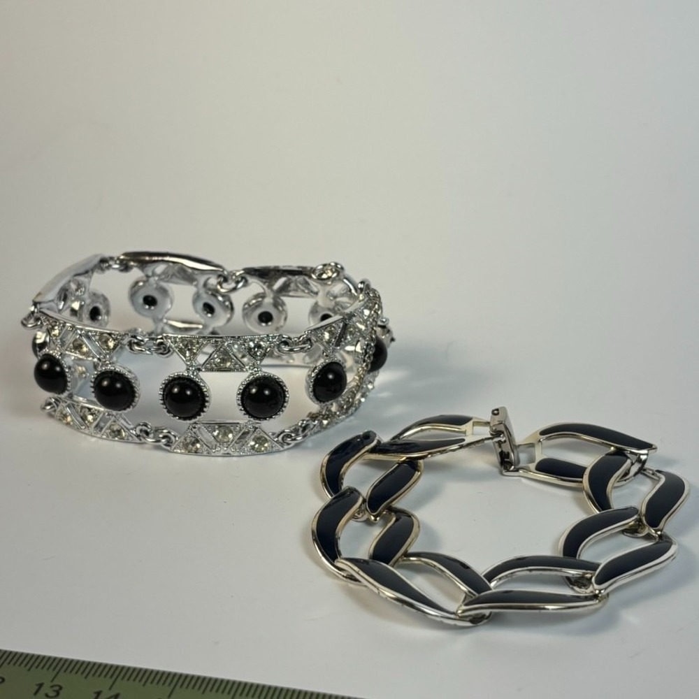 Vintage Bracelet Bundle Silver Tone Black Napier Sarah Coventry Signed - Picture 13 of 14